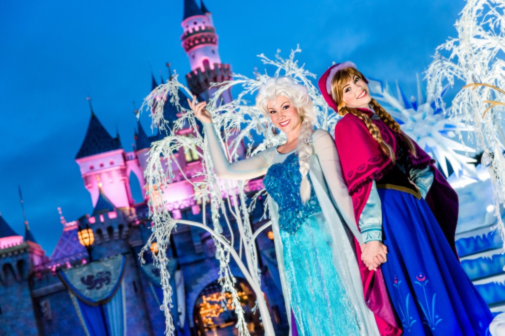 “Frozen” Sisters Join “A Christmas Fantasy” Parade for 2