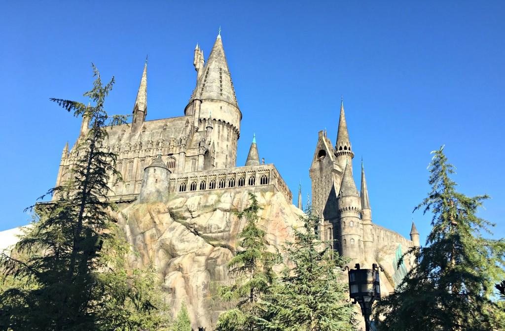 hogwarts-school-of-witchcraft-and-wizardry