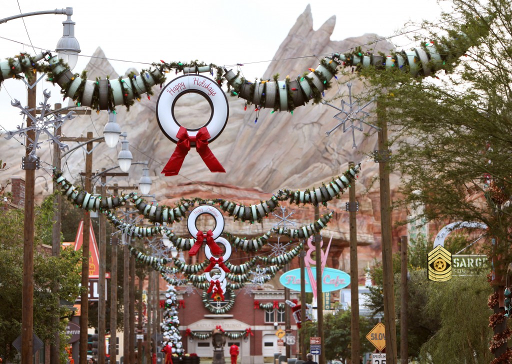 HOLIDAYS AT THE DISNEYLAND RESORT (ANAHEIM, Calif.) – The Disneyland Resort is a magical place for creating holiday memories with family and friends. Holidays at the Disneyland Resort, Nov. 10, 2017 through Jan.7, 2018, features seasonal offerings including “Festival of Holidays” and “World of Color–Season of Light,” plus guest favorites “it’s a small world” Holiday and Haunted Mansion Holiday. Glistening Christmas trees and beautiful seasonal décor adorn the entire Disneyland Resort, and “A Christmas Fantasy” Parade is performed daily at Disneyland Park. (Paul Hiffmeyer/Disneyland Resort)