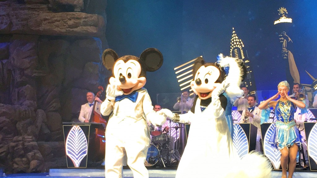 mickey-y-minnie-en-disneyland-paris