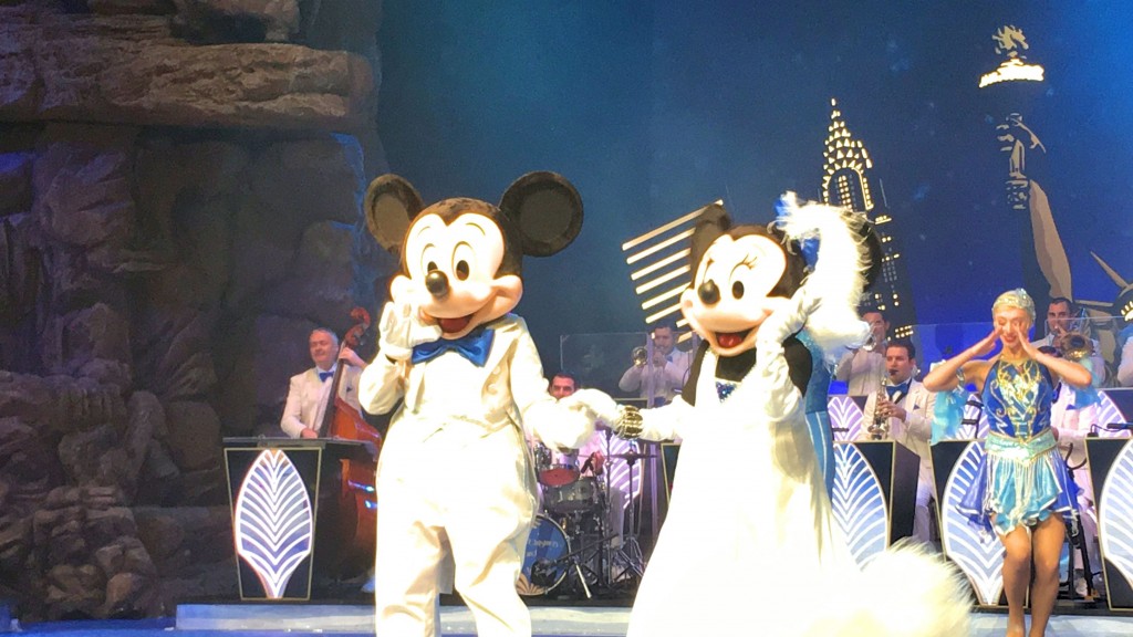 mickey-y-minnie-en-disneyland-paris