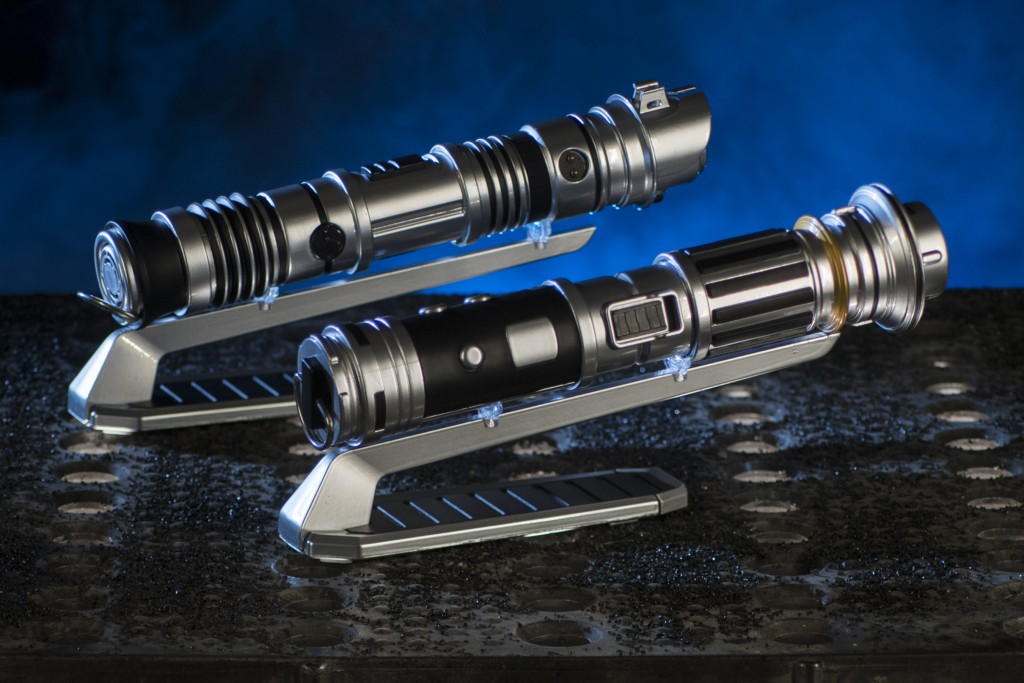 Star Wars: GalaxyÕs Edge Merchandise Ð Custom Lightsabers