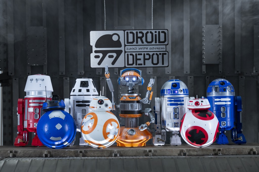 Star Wars: GalaxyÕs Edge Merchandise Ð Custom Droids