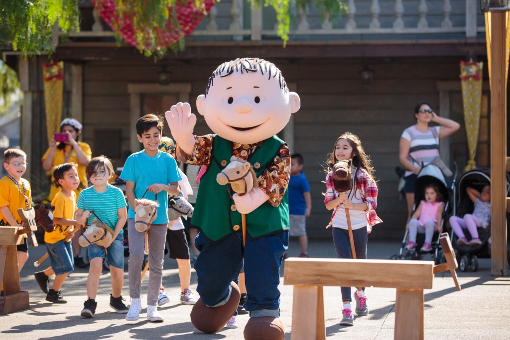 peanuts-celebration-linus-cowboy-jamboree