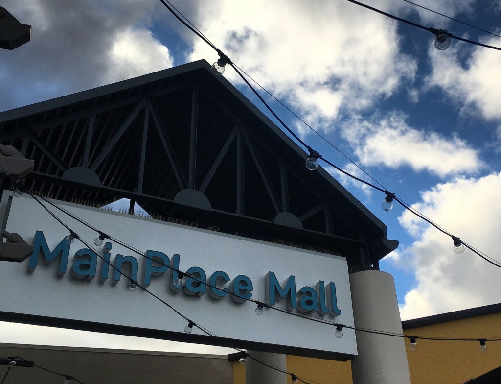 Shop and Dine at MainPlace Mall