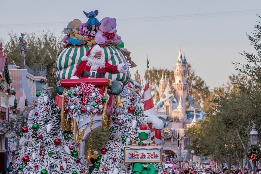 Holiday Magic Returns to the Disneyland Resort from Nov. 12, 2021, through Jan. 9, 2022